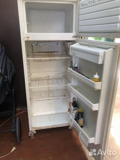 Холодильник атлант бу