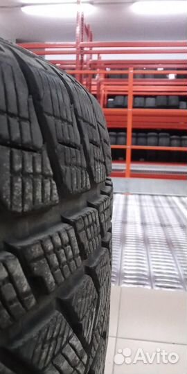 Pirelli Scorpion Winter 295/35 R21 и 315/30 R22 107V