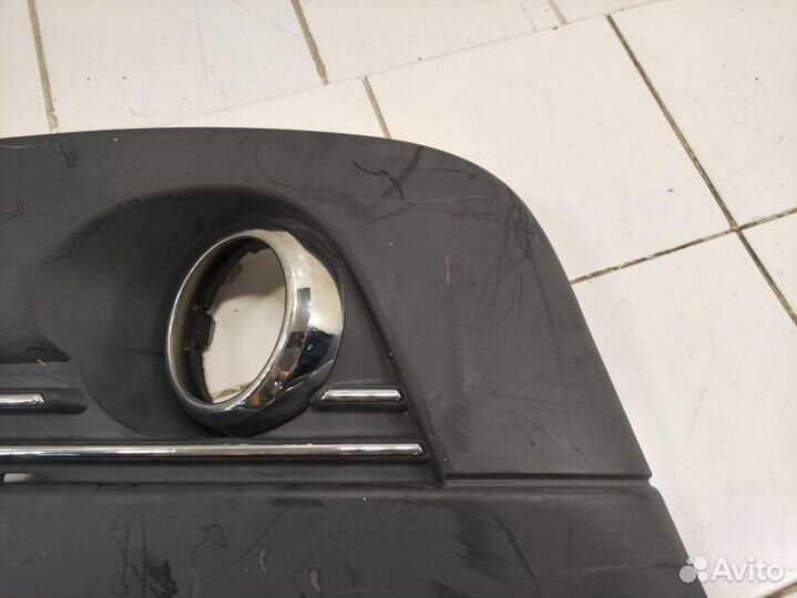 Окантовка противотуманной фары правая Peugeot 3008 I (2009—2013)