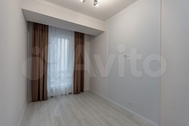 4-к. квартира, 83 м², 9/10 эт.