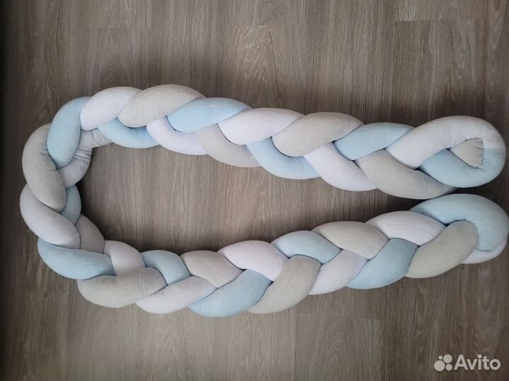 Бортик косичка в кроватку