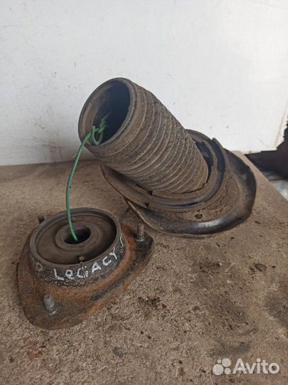 Опора амортизатора передняя левая Subaru Legacy