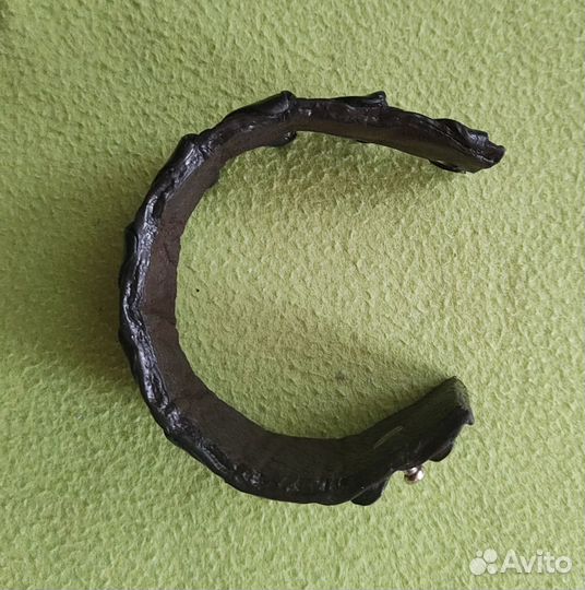 Браслет из кожи крокодила