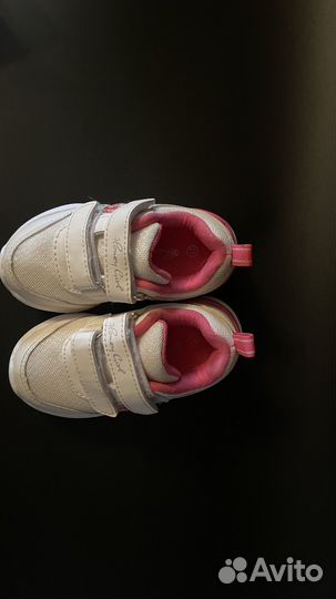 Кроссовки детские