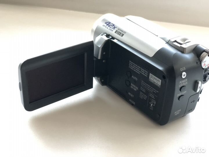 Видеокамера Panasonic SDR-H40