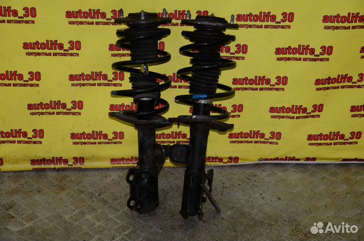 Стойки передние комплект Toyota Auris E150