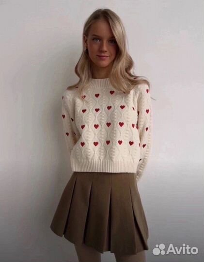 Свитер женский