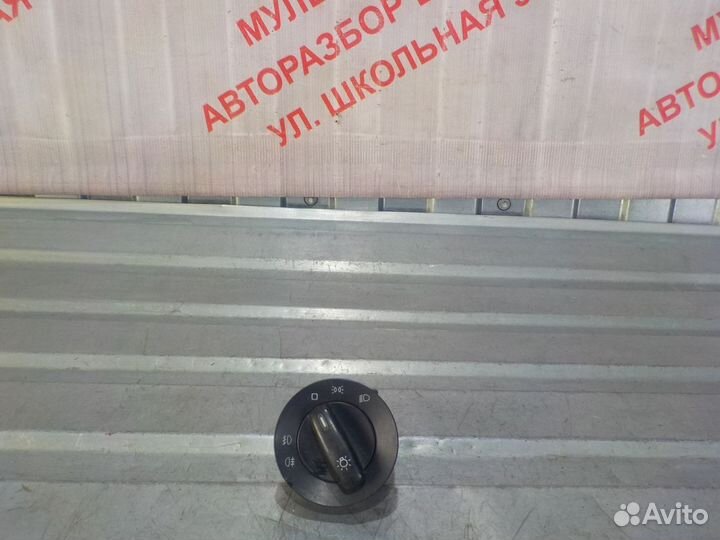 Блок управления светом фар Шкода Ети Етти Йети