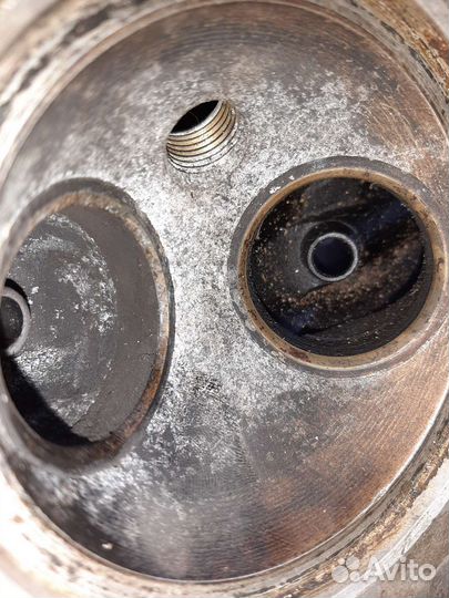 Клапанная головка Днепр мт9 правая