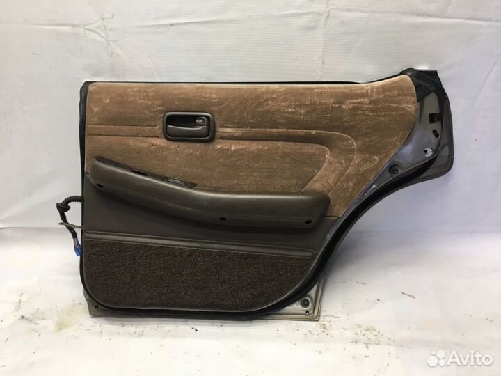 Дверь задняя правая Toyota Chaser GX81 1GFE 1990