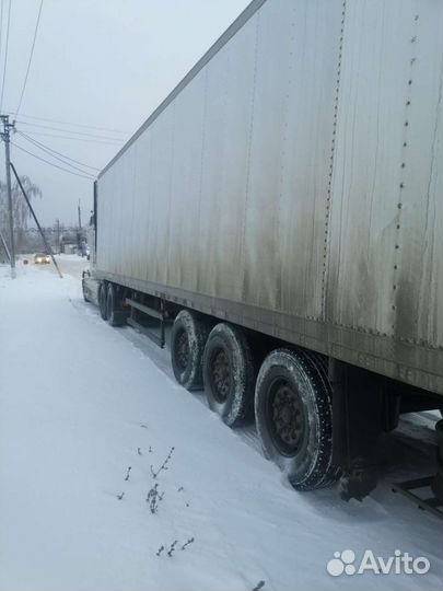 International 9400, 2004