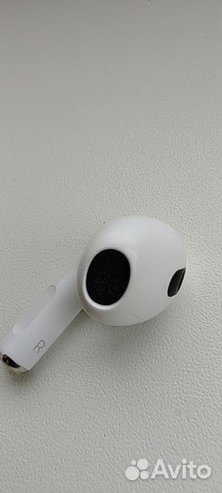 Правый наушник apple 3