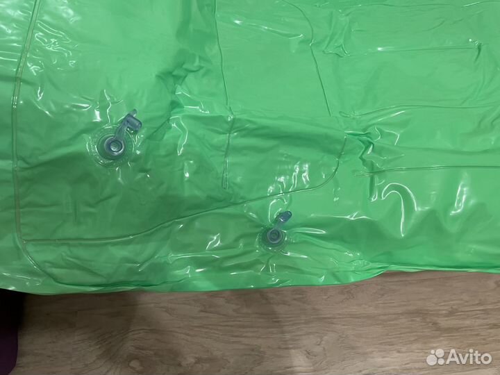 Надувной матрас для плавания