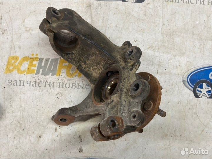 Кулак поворотный передний левый Ford Focus 3