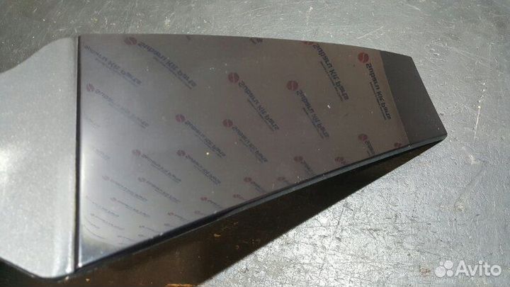 Накладка центральной стойки правая Volkswagen