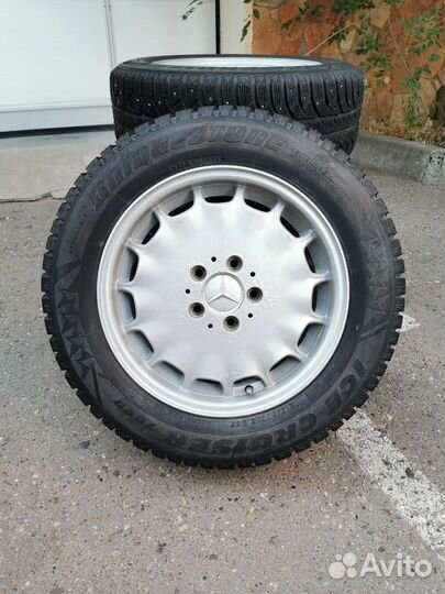 Запасное колесо Mercedes-Benz. Запаска Мерседес