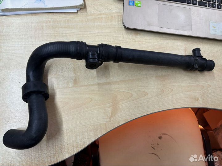 Патрубок (шланг) радиатора volkswagen Transporter