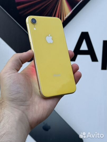 iPhone Xr, 64 ГБ