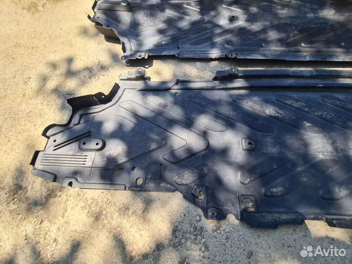 Защита днища Mercedes W205