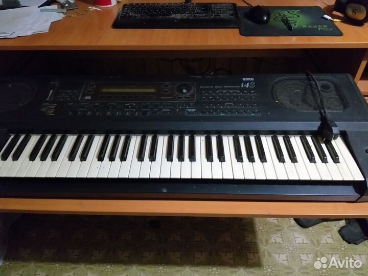 Синтезатор korg