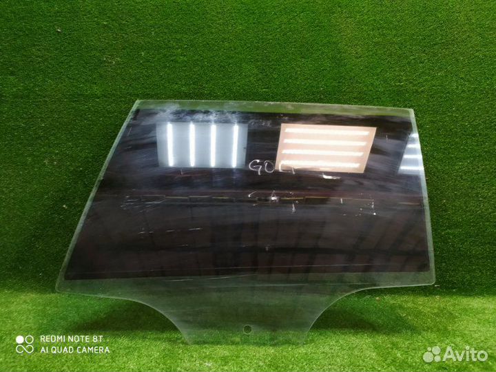 Стекло двери заднее левое Volkswagen Golf 7 2012
