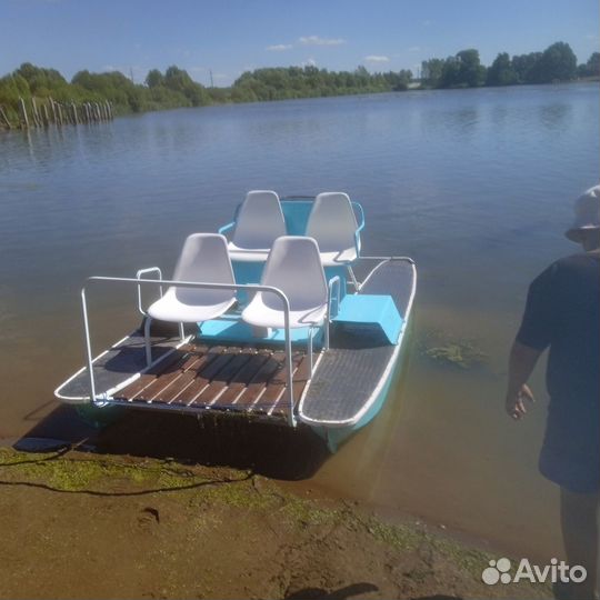 Катамаран Янтарь