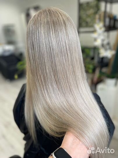 Модель на окрашивание волос / Мелирование