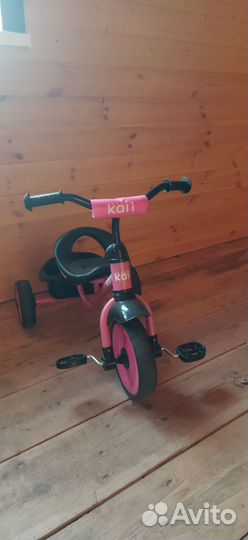 Трехколесный велосипед