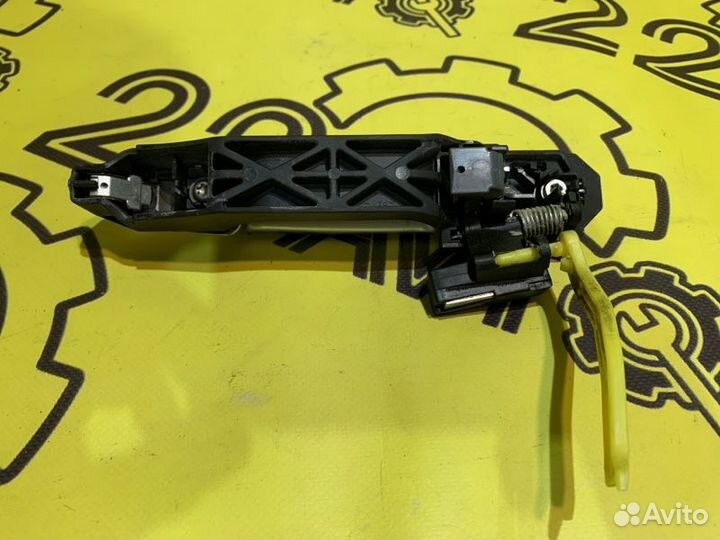 Ручка двери внешняя задняя левая Toyota Camry