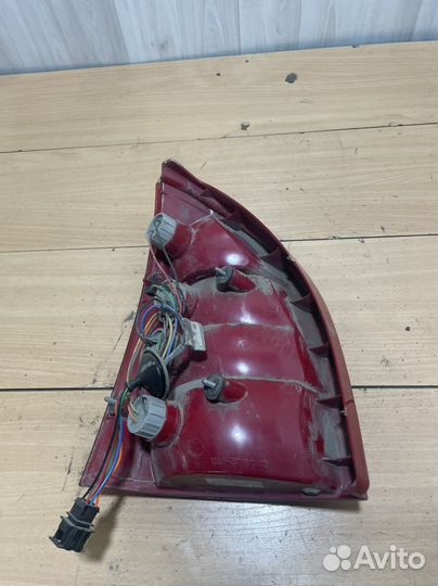 Фонарь задний правый kalina универсал