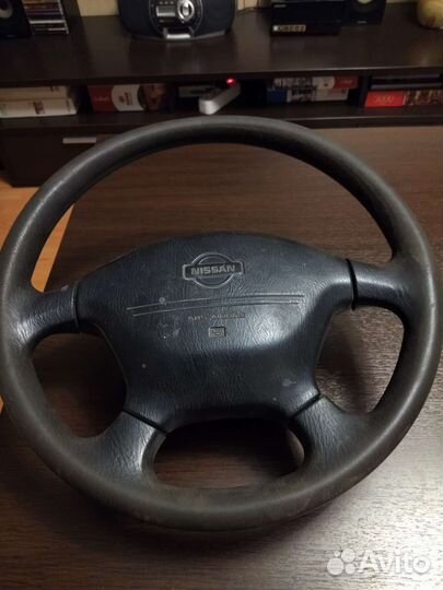 Руль Nissan c подушкой безопасн. и рулевым валом