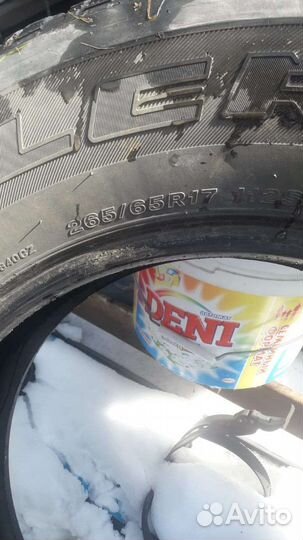 Bridgestone Dueler A/T 265/65 R17