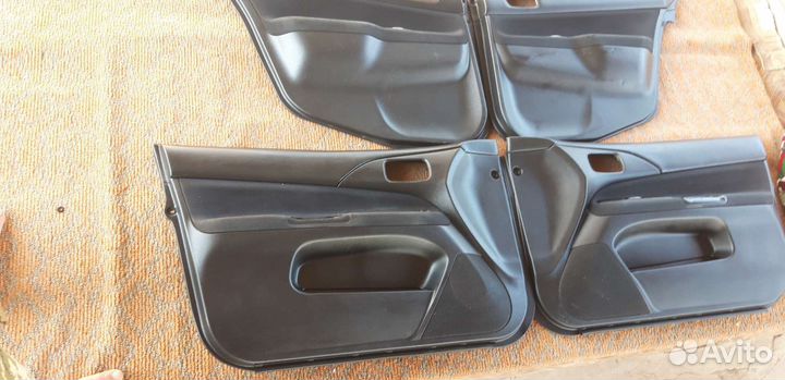 Обшивки митсубиси лансер 9