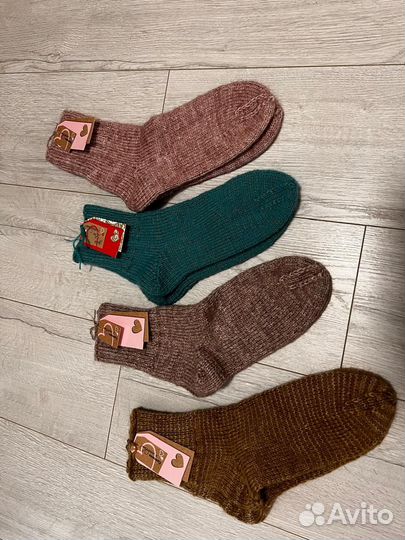 Носки и шарфы ручной работы