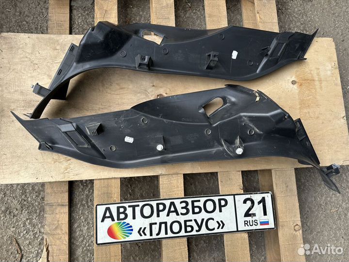 Накладка задней правой/левой стойки Astra H 2007