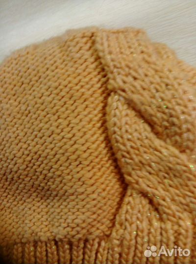Шапки новые вязаные