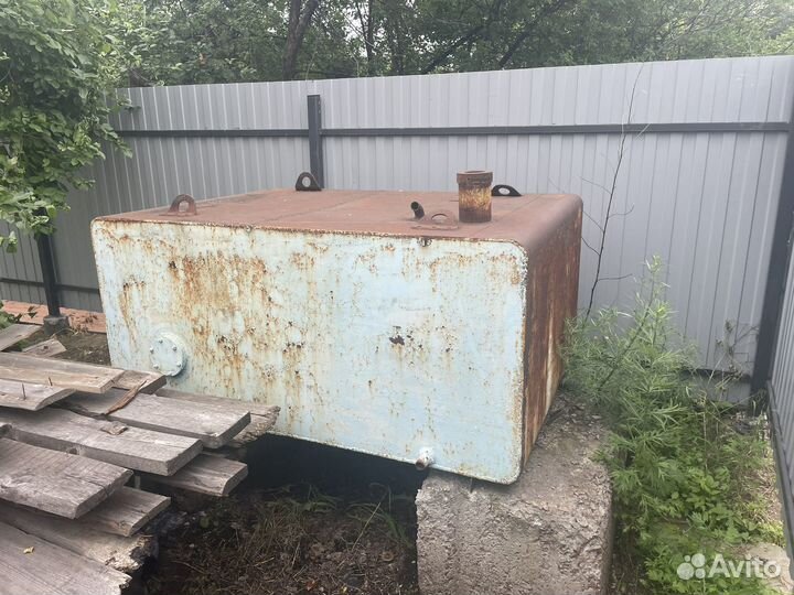 Емкость под воду 1.5 куба