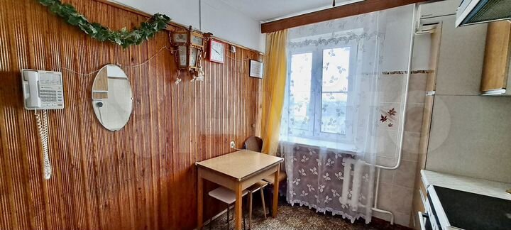 2-к. квартира, 52 м², 8/10 эт.
