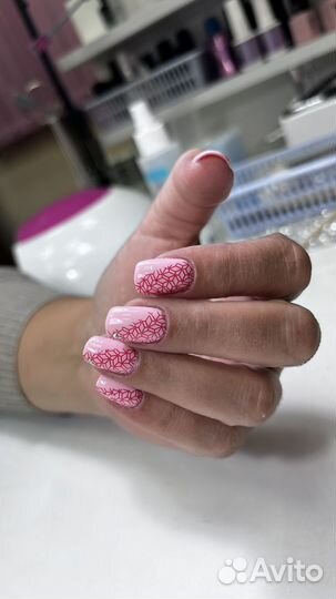 Мастер маникюра