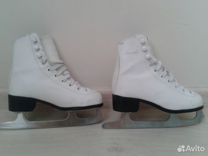 Коньки на девочку 29 р-р