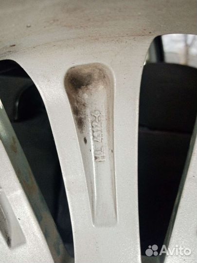 R17 Bridgestone Potenza RE050 235/45, PCD 5x108 DIA 54.1