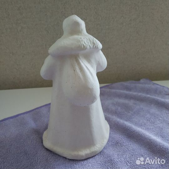 Гипсовый дед Мороз