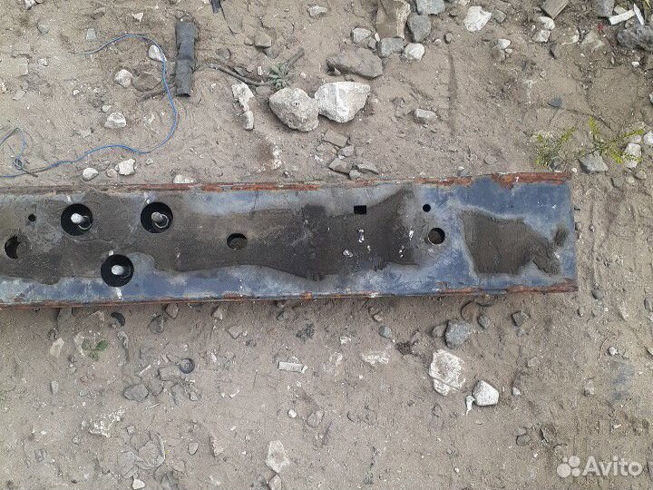 Балка передняя поперечная Nissan Pathfinder