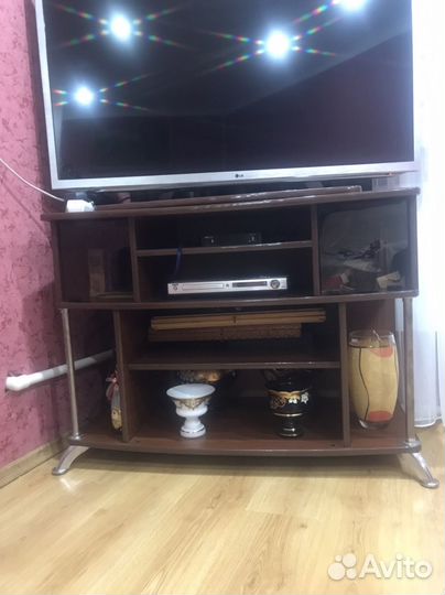 Тумба под телевизор