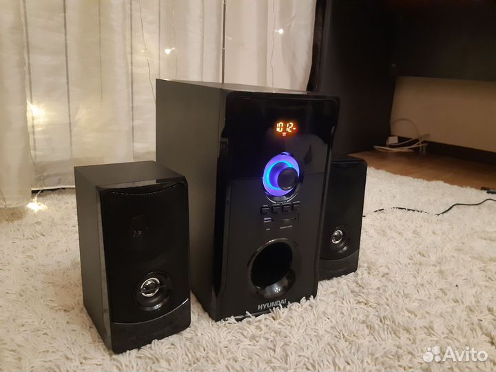 Музыкальный центр Hyundai
