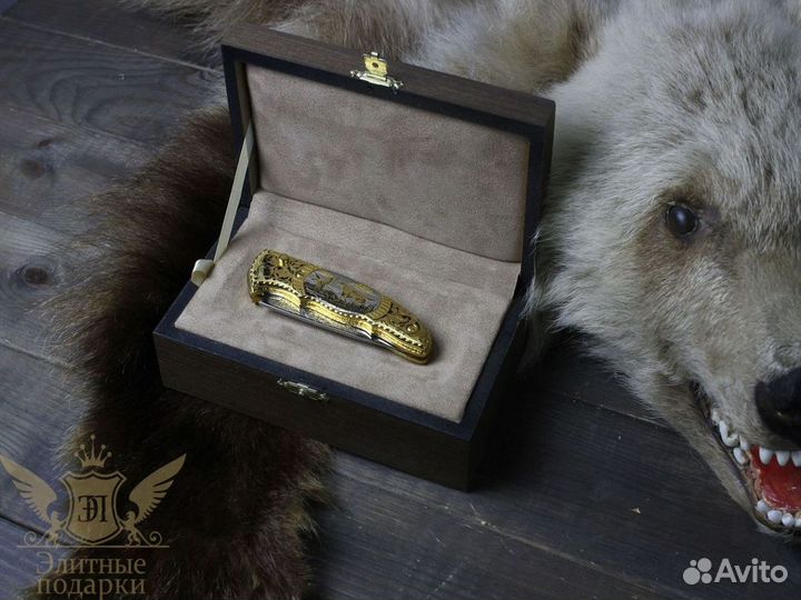 Коллекционный складной нож с золотом