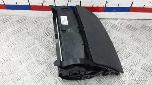 Монитор mercedes benz C-class W204 (GML17JA01)