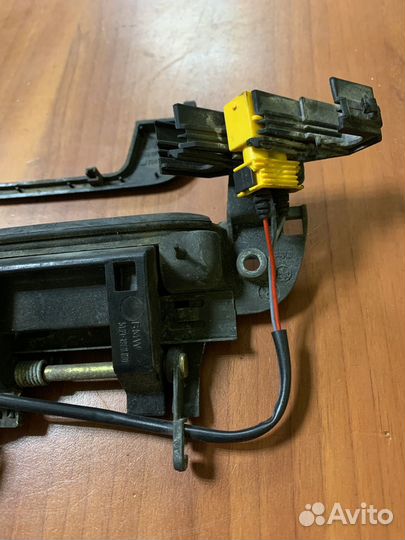 Ручка двери передней правой BMW E34