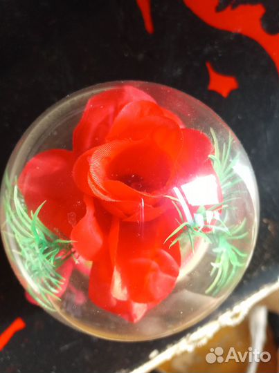 Роза в колбе с музыкой