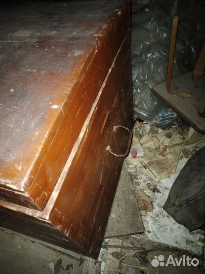 Сундук деревянный старинный большой